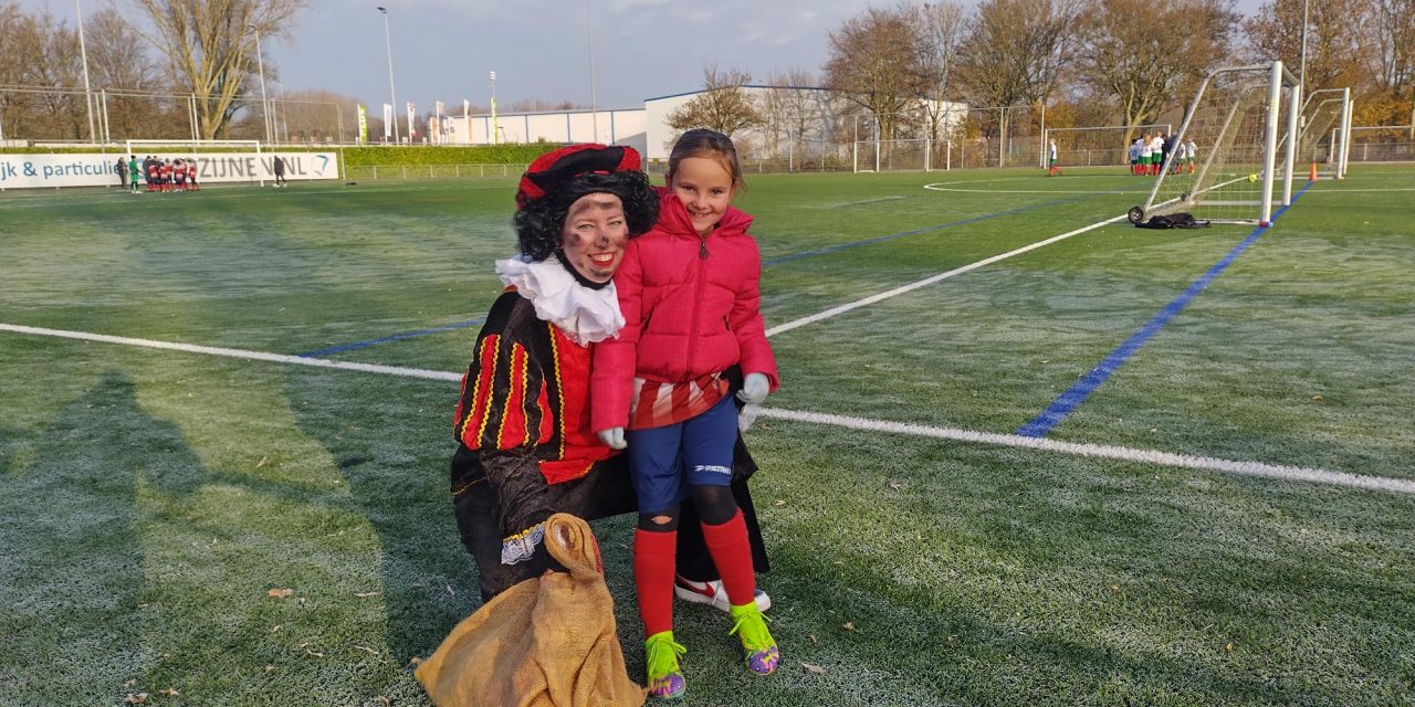 Mini’s kijken al uit naar Sint & Piet