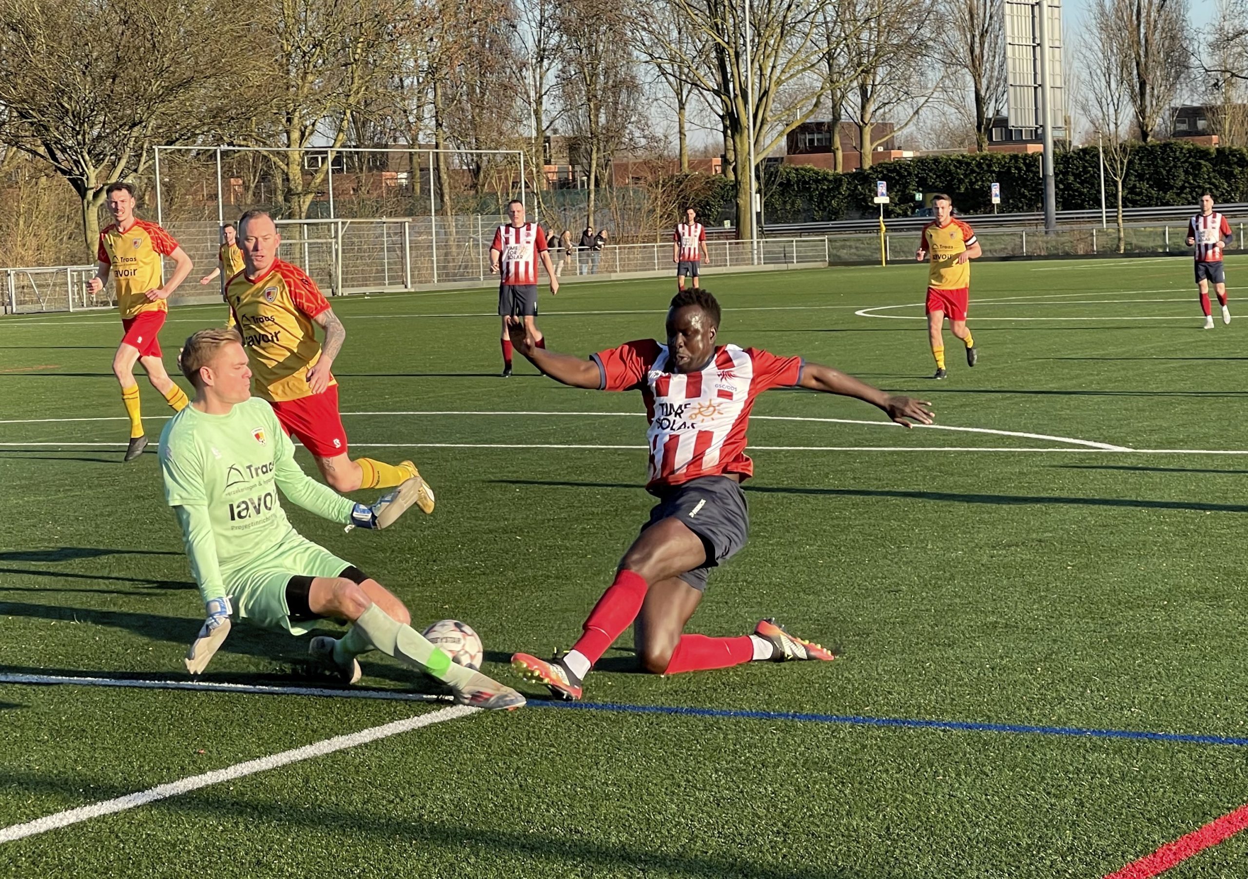 Late beloning voor eerste elftal