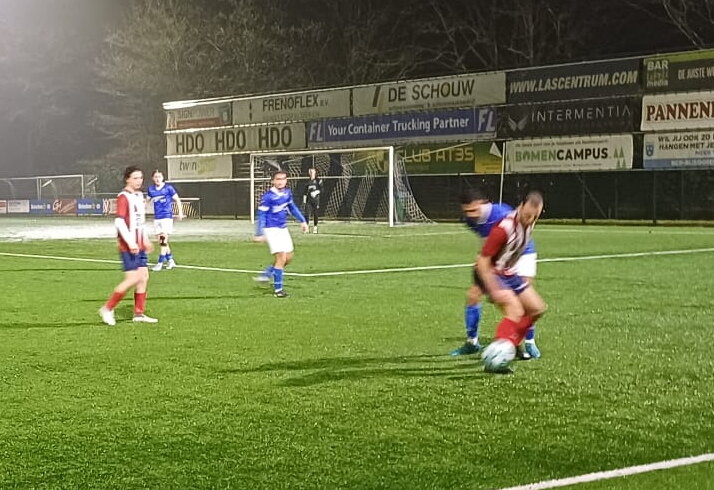 Tweede elftal koploper af