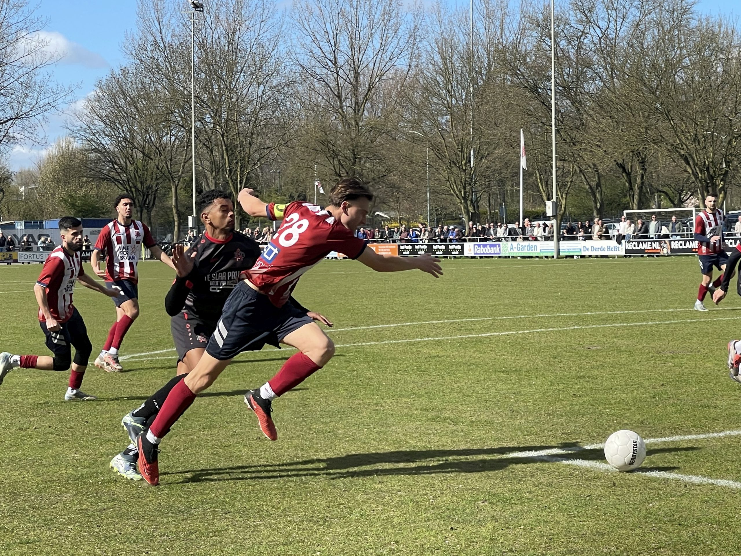 Eerste elftal één helft goed