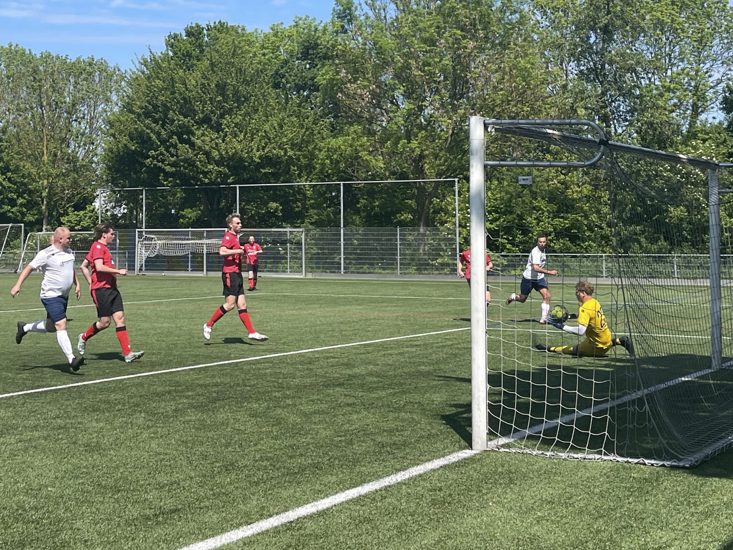 Titel gloort voor tweede elftal