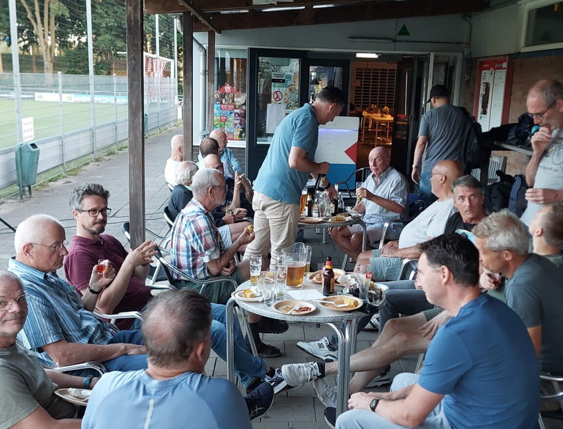 Veteranen sluiten af met barbecue