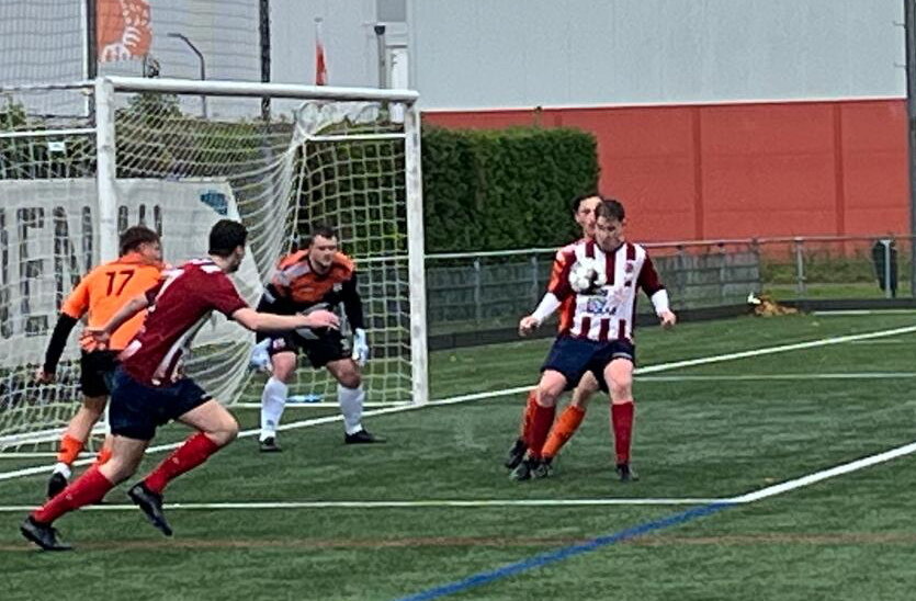 Weer zege tweede elftal