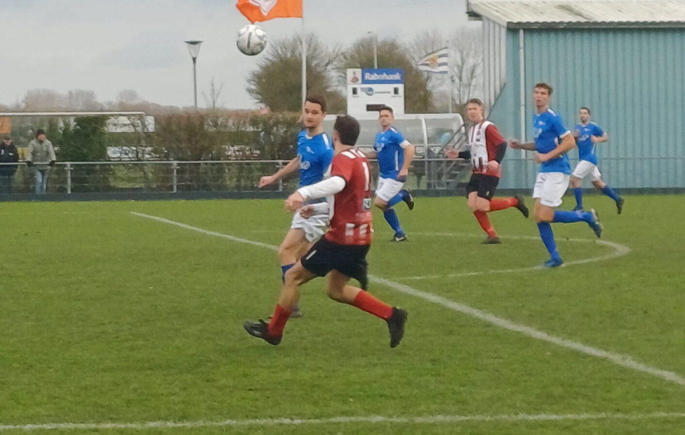 Tweede elftal pakt punt op karakter