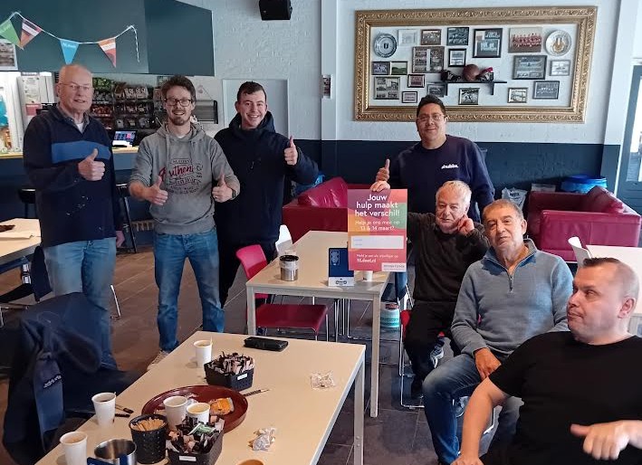 Handen uit de mouwen