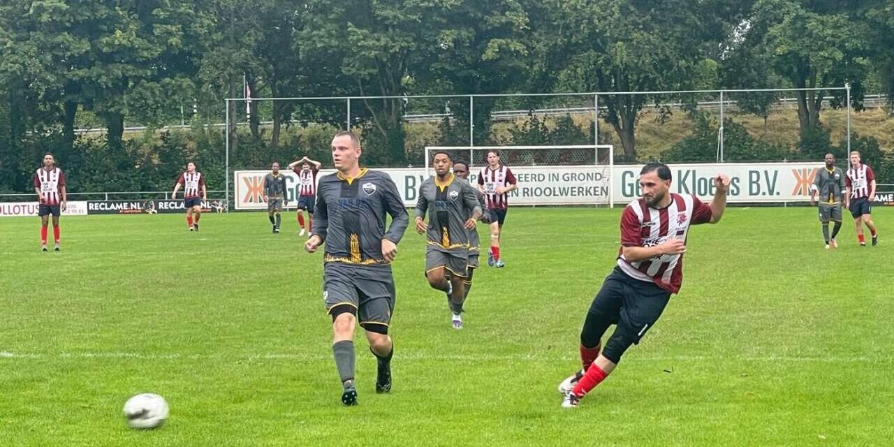 Eerste elftal maakt stappen